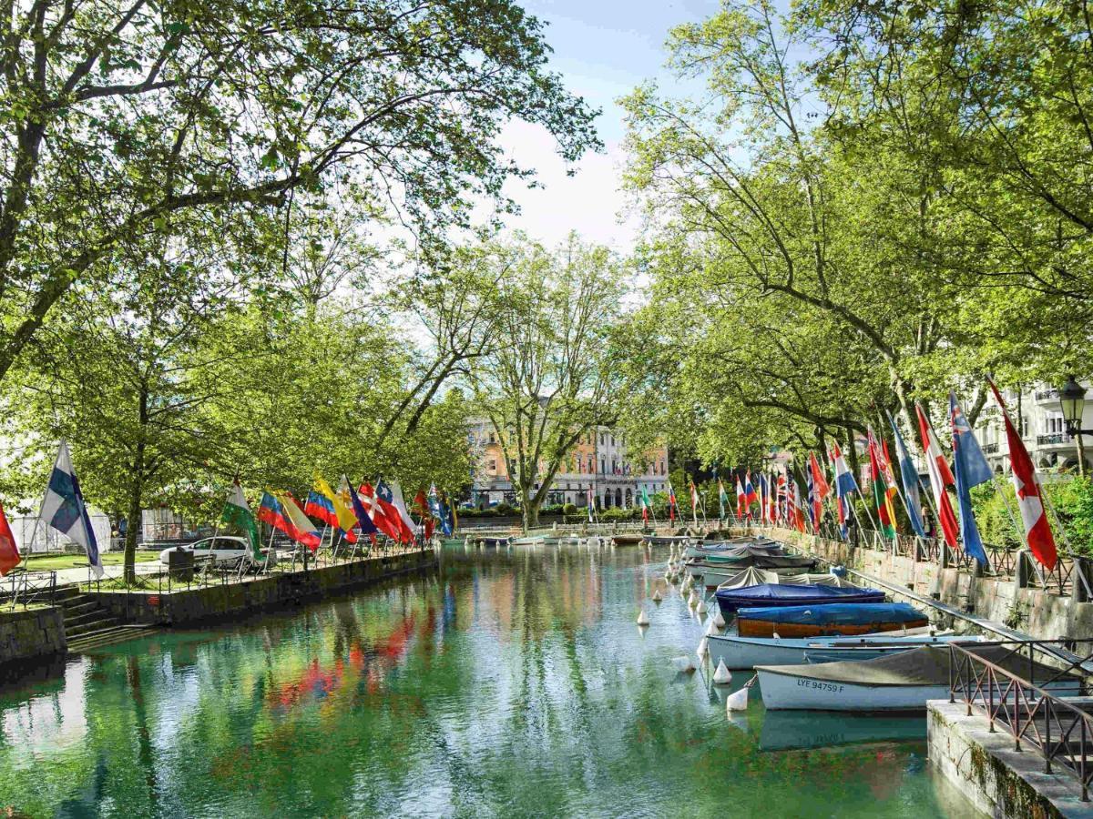 Ibis Annecy Centre Vieille Ville Exterior photo